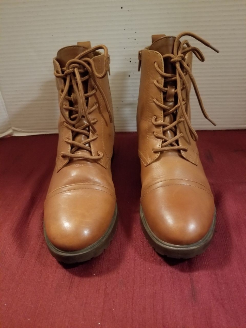 Women's Lace-Up Tan Ankle Aldo leather ankle boots size 8-8.5